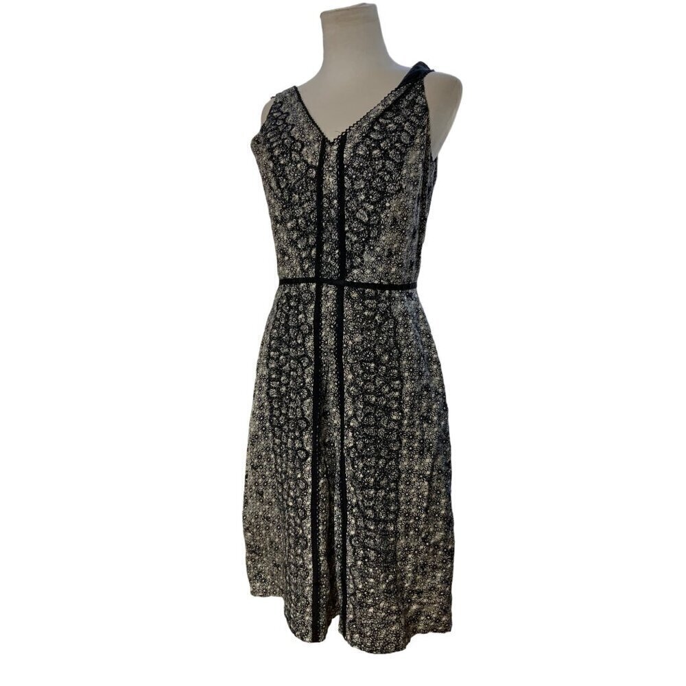 Adrianna Papell Black And White Mid Dress. Size 6